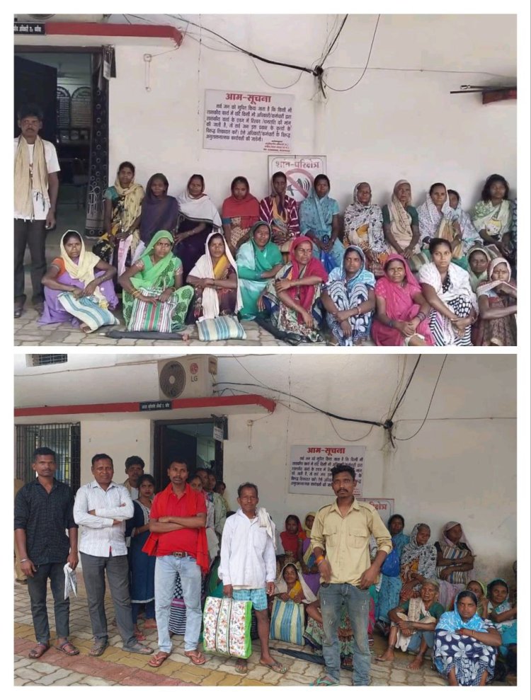 बड़ी संख्या में एसडीएम के दफ्तर पहुंचे खादान्य योजना के हितग्राही गांव के पीडीएस दुकान के संचालक पर लगाया तीन महिने का अंगूठा लगाकर दो महिने का राशन देने का आरोप