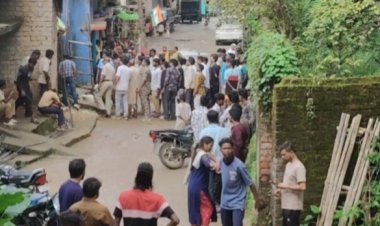 लोमहर्षक हत्याकांड से सहमा कुनकुरी, मौके पर उमड़ पड़े लोग बेटे से पहले तो मां की कुल्हाड़ी से मारकर की हत्या फिर, विभत्स रूप से लाश के टुकड़े-टुकड़े कर दिए