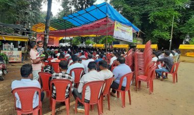 एनएचएम कर्मचारियों का नियमितीकरण सहित 10 सूत्रीय मांगों को लेकर १२वें दिन भी हड़ताल जारी