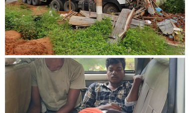 बेकाबू होकर सड़क किनारे एक घर में जा घुसा कोयले से लदा ट्रक, बनकोम्बो में गीतांजली बस ने बाइक सवार युवकों को मारी टक्कर