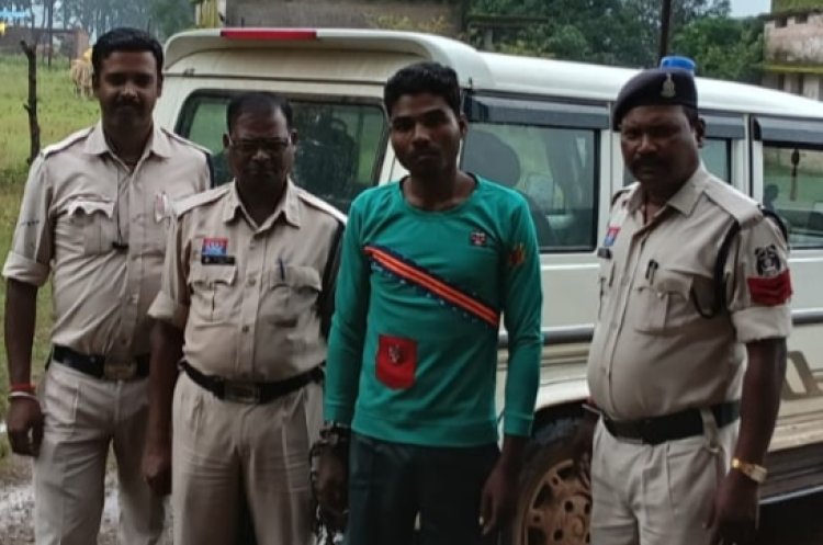 पड़ोसी की रात में सोते समय टांगी से मारकर हत्या, पानी को रोकने बनाए गए मेड़ में गिरने से उपजे विवाद में हुई वारदात