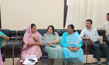 राज्य महिला आयोग की सदस्य प्रियंवदा सिंह जूदेव ने जशपुर में आदर्श आंगनबाड़ी केंद्र विकसित करने का रखा प्रस्ताव,