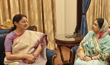 केंद्रीय महिला एव बाल विकास मंत्री से मिली राज्य महिला आयोग की सदस्य प्रियंवदा सिंह जूदेव,  रखा पहाड़ी कोरवा और बिरहोर बाहुल्य क्षेत्र में आंगनबाड़ी केंद्र के विकास का प्रस्ताव