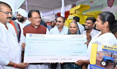 प्रधानमंत्री नरेन्द्र मोदी ने किसानों के लिए 41 हजार करोड़ रुपए से अधिक की दो नई योजनाओं का किया शुभारंभ  मिशन के तहत छत्तीसगढ़ के जशपुर, कोरबा और दंतेवाड़ा जिला का चयन