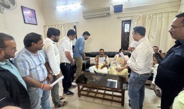 जशपुर प्रवास पर आए प्रदेश के स्वास्थ्य मंत्री को एनएचएम कर्मचारियों ने सौंपा ज्ञापन   एनएचएम के अनिश्चितकालीन आंदोलन की कृत कार्यवाही को शून्य करने की मांग