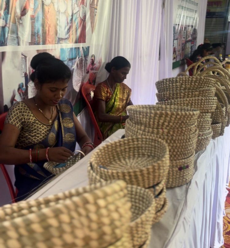 जशपुर के मयाली नेचर कैंप में 6 से 9 नवंबर तक लगेगा सरस मेला  संभाग स्तरीय सरस मेला 2025 में महिला सशक्तिकरण की दिखेगी झलक  महिलाओं का हुनर - जशपुर का गौरव, थीम पर होगा आयोजन