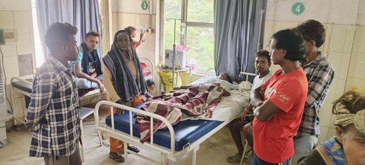 सांप काटने पर परिजनों ने दिखाई तत्परता बच्ची को तत्काल अस्पताल पहुंचाने पर बची जान   झाड़ फूंक के चक्कर में ना आए तत्काल अस्पताल पहुंचे  जिला प्रशासन के जागरूकता का असर दिखने लगा