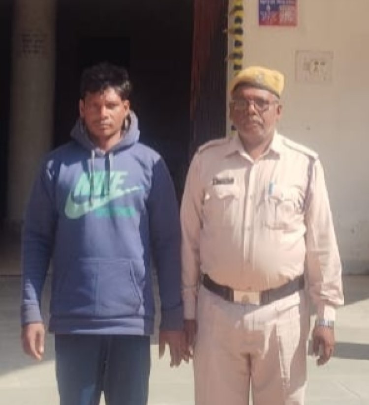 तंबाखू की एक चुटकी के लिए दोस्त की बेरहमी से हत्या का सनसनीखेज वारदात  ठंड में आग तापने के दौरान तंबाखू नहीं खिलाने पर दोस्त को लात-मुक्के से आरोपी युवक ने इतना मारा कि, इलाज के अस्पताल जाने के दौरान दूसरे युवक की उखड़ गई सांसें