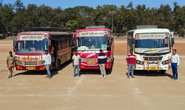 मुख्यमंत्री ग्रामीण बस योजना 2025   जशपुर विधायक रायमुनी भगत ने द्वितीय चरण में तीन रूट हेतु हरी झण्डी दिखाकर बसों को किया रवाना