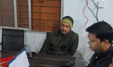 एंटी करप्शन ब्यूरो की टीम ने महिला एवं बाल विकास विभाग कार्यालय में मारा छापा  40 हजार की रिश्वत लेते कार्यालय का बड़ा बाबू रंगे हाथों गिरफ्तार