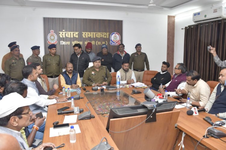 धान खरीदी में 8.14 करोड़ का फर्जीवाड़ा पकड़ में आया  राइस मिलर संचालक एवं समिति प्रबंधक सहित 4 आरोपी गिरफ्तार, चार अन्य आरोपियों की तलाश जारी