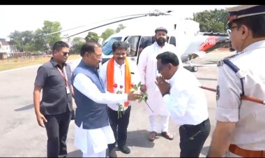 *मुख्यमंत्री विष्णुदेव साय का हुआ जशपुर आगमन*  *हेलीपैड पर आमजनों, जनप्रतिनिधियों एवं अधिकारियों ने किया आत्मीय स्वागत*