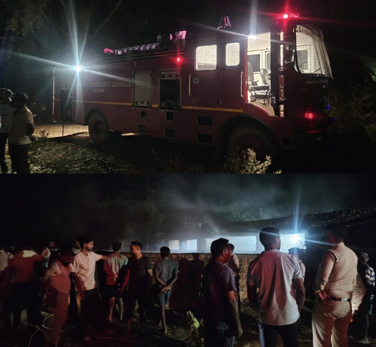 *प्रशासन की तत्परता से सिंगीबहार के टायर गोदाम में लगी आग पर समय रहते दमकल की सहायता से पाया गया काबू*