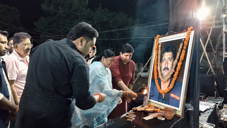 *स्व शत्रुंजय प्रताप सिंह जूदेव स्मृति अंतर्राज्यीय फ्लड लाइट क्रिकेट प्रतियोगिता का रंगारंग शुभारंभ*  *प्रतियोगिता के विजेता को मिलेगा 3.11 लाख, उपविजेता को 1.51 लाख रुपए का इनाम*