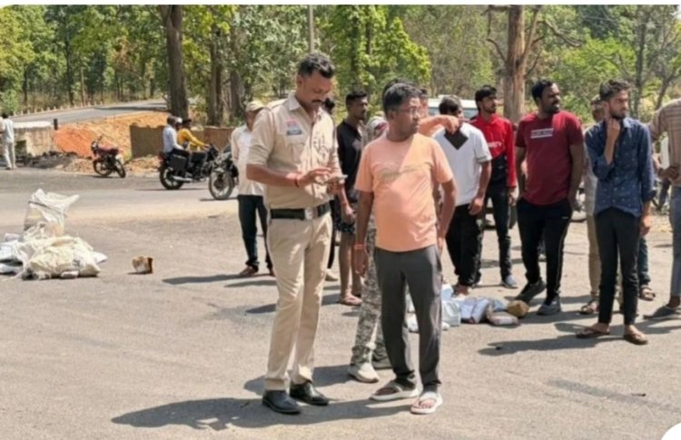 *डिलीवरी देने निकला युवक बना हादसे का शिकार, ट्रक ने मारी टक्कर, मौके पर मौत*