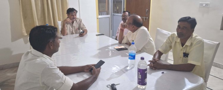*पत्रकार को जनसमस्या उठाना पड़ा भारी, विद्युत अधिकारी की टिप्पणी से मचा विवाद*