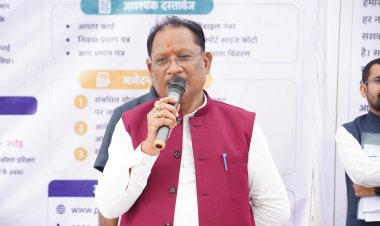 *मुख्यमंत्री ने कुनकुरी जनपद पंचायत परिसर में जनकल्याण शिविर का अवलोकन किया*   *शिविर में 284 आवेदनों का मौके पर किया निराकरण*