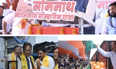 *सोमनाथ मंदिर हमारे राष्ट्रीय स्वाभिमान, सांस्कृतिक गौरव और आस्था का प्रमुख केन्द्र - मुख्यमंत्री साय*  *मुख्यमंत्री ने विशेष ट्रेन को हरी झंडी दिखाकर सोमनाथ स्वाभिमान सांस्कृतिक यात्रा का किया शुभारंभ*