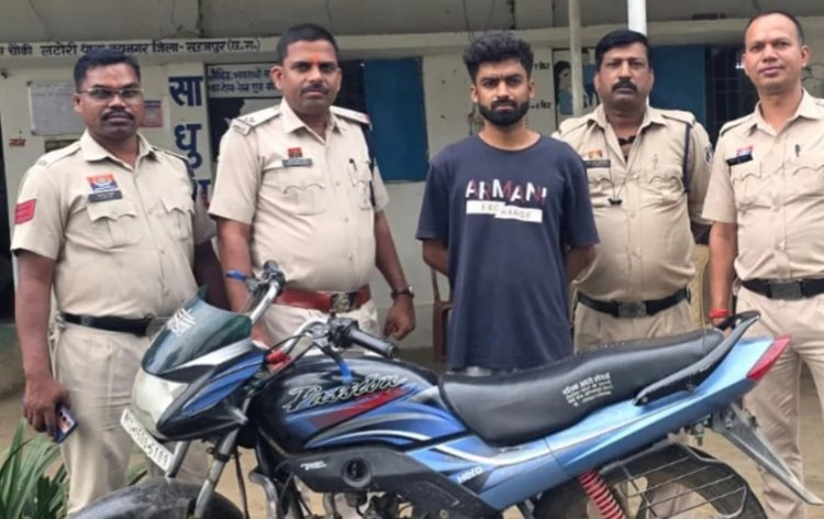 प्रेमी ने घर ले जाकर किया दुष्कर्म: फिर दूसरे युवक से बात करने के शक में बेल्ट-डंडे से पीटा, एक दिन तक बंधक बनाकर रखा