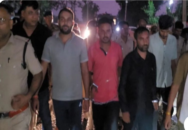 भाजपा नेता हत्याकांड: आरोपियों का निकाला जुलूस, सड़कों पर उमड़ी भीड़