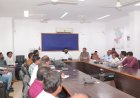 कलेक्टर ने सभी अधिकारियों और कर्मचारियों को सुबह 10 बजे आधार आधारित बायोमेट्रिक उपस्थिति देने के दिए सख्त निर्देश