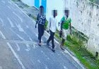 *दिनदहाड़े सूने मकान में चोरी, शिक्षिका के घर से लाखों के जेवर-नकदी पार*  *CCTV में कैद हुए 3 नाबालिग, चोरी का सामान कबाड़ी को बेचने की आशंका; 2 नाबालिग और एक कबाड़ी हिरासत में*