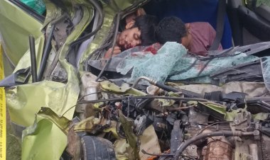 *हाईवा से आमने-सामने भिड़ी कार, दो कारोबारियों की दर्दनाक मौत*