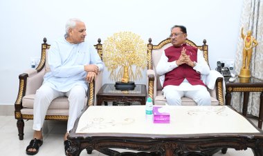 *मुख्यमंत्री विष्णुदेव साय से लघु उद्योग भारती के प्रतिनिधिमंडल ने की सौजन्य मुलाकात : 14वें इंडिया इंडस्ट्रियल फेयर की तैयारियों पर हुई चर्चा*