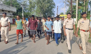 *जशपुर में ऑपरेशन शंखनाद: 55 किलो गौवंश का मांस जब्त, 10 आरोपी हिरासत में*  *कोतबा पुलिस की कार्रवाई, बाइक, हथियार और 2 हजार रुपए भी जब्त; न्यायिक रिमांड की तैयारी*