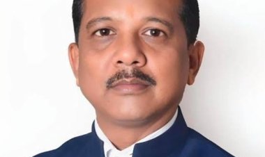 *केंद्रीय शिक्षा मंत्री धर्मेंद्र प्रधान के इस्तीफे को लेकर कांग्रेस पर जिला पंचायत अध्यक्ष सालिक साय का कड़ा प्रहार*  *"बच्चों के हित और राष्ट्रहित सर्वोपरि, कांग्रेस छात्रों के भविष्य पर राजनीति बंद करे"*