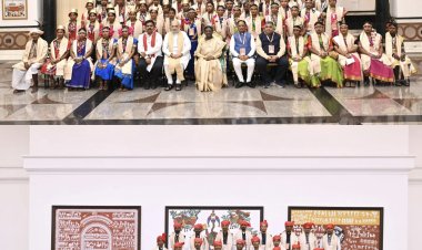 *राष्ट्रपति भवन के विशेष अतिथि बने बस्तर के मांझी-चालकी : बस्तर पंडुम-2026 के विजेताओं और जनजातीय प्रतिनिधियों का हुआ विशेष सम्मान*