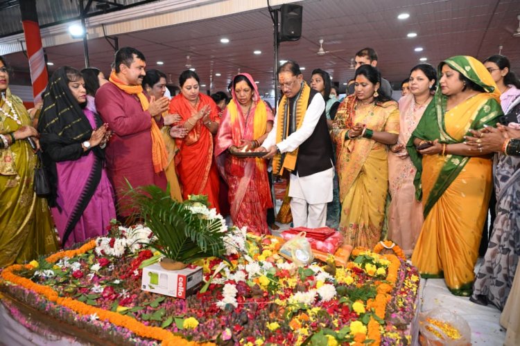 *मुख्यमंत्री विष्णुदेव साय ने पवित्र श्रावण मास में अपने निवास में किया रुद्राभिषेक* 