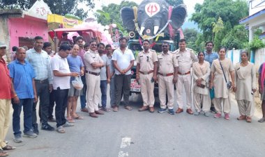 *जशपुर में ‘गज श्रद्धा’ की अनूठी परंपरा, हाथियों की स्मृति में जिले के शेखरपुर मनाया जा रहा गणेश उत्सव*