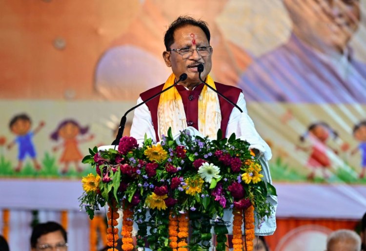 *मुख्यमंत्री साय ने 21 विकास कार्यों का किया लोकार्पण एवं शिलान्यास: मदकू में 68.96 करोड़ रुपये के विकास कार्यों की सौगात, ट्रॉमा सेंटर और इको टूरिज्म सेंटर सहित कई बड़ी घोषणाएं*
