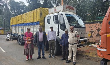 *झारखंड के गुमला से दो ट्रकों में भरकर जशपुर के बगीचा लाया जा रहा, 400 बोरी अवैध धान पकड़ाया*